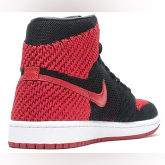 Air Jordan 1 Retro High OG Flyknit "Bred" sneakers - Picture 6 of 16